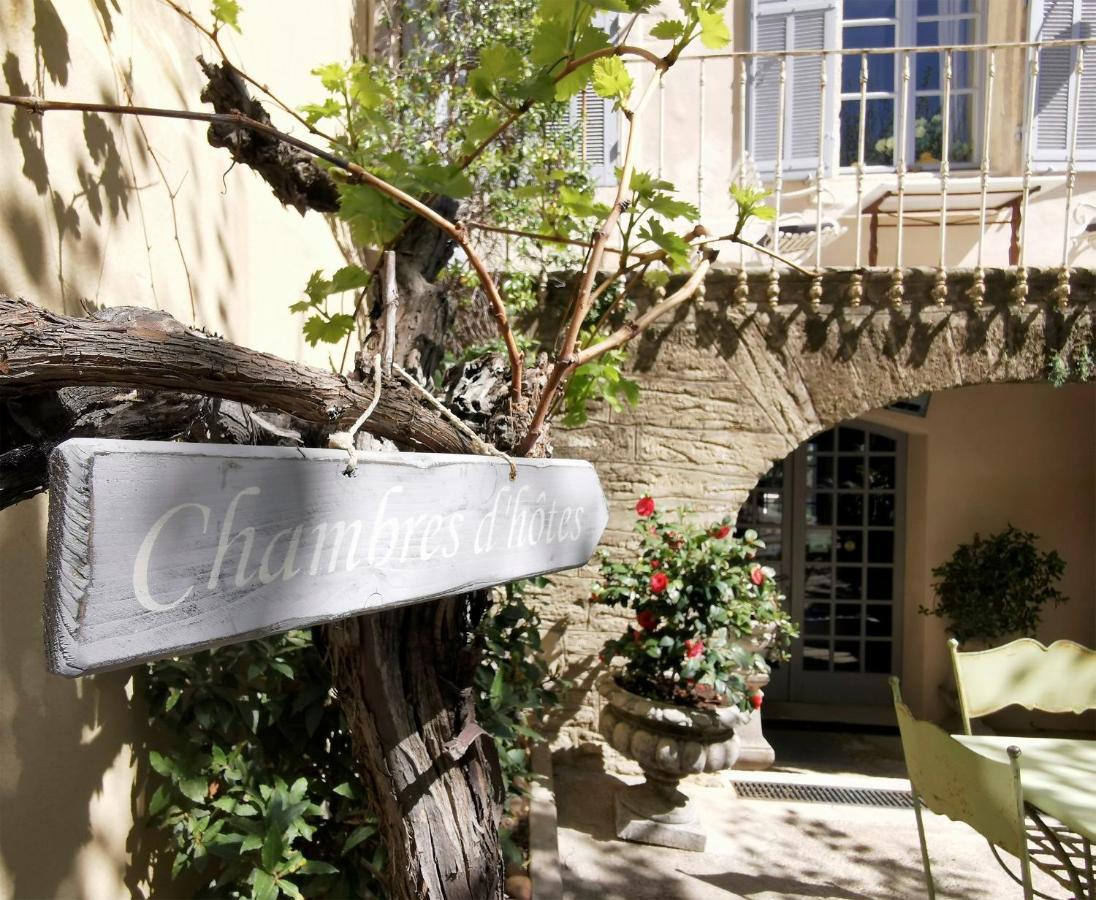 Le Petit Chateau Châteauneuf-de-Gadagne Exterior foto